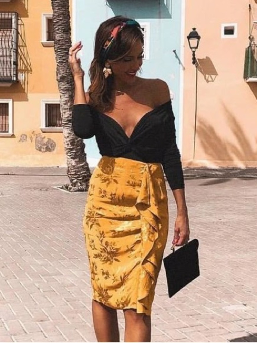 NWOT Zara ruffled jacquard midi skirt in yellow. Size Medium
